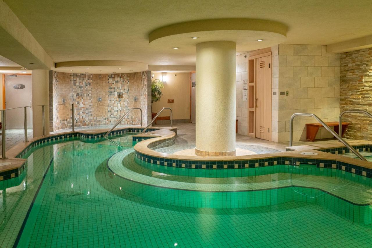 Banff Caribou Lodge And Spa מראה חיצוני תמונה